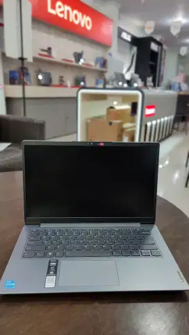 Laptop sekolah siap pakai