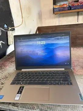 Laptop Lenovo Ideapad Slim 1i