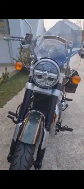 Dijual Termurah! RE supermeteor 650 2023 tinggal gass tinggal blar