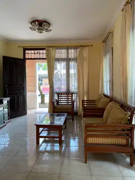 Disewa Rumah Posisi Hook di Wangsakerta Kota Baru Parahyangan
