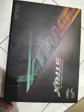 Leptop asus ROG Strix