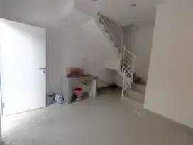 Dijual Rumah Baru Minimalis Modern 2 lt di Jl Dwi Warna  Jakarta Pusat