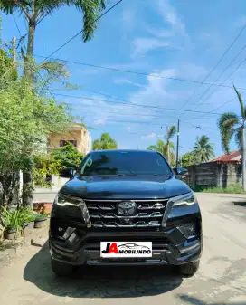 TOYOTA FORTUNER GR 2.8 AT 4X2 2022