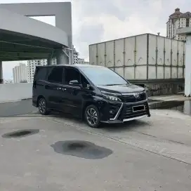 ‼️DP 5 JT‼️TOYOTA VOXY 2.0 AT, MOBIL MULUS TERAWAT & SIAP PAKAI.