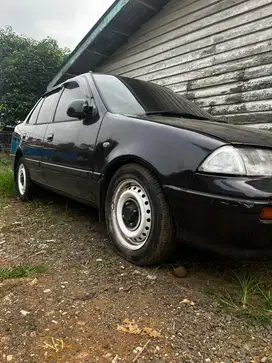 Suzuki Esteem 1996 Bensin