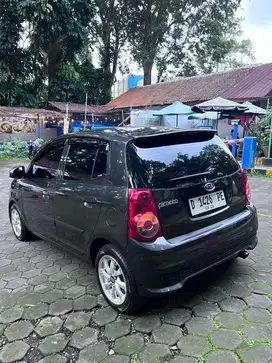 Kia Picanto 2011 Bensin