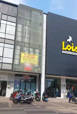 Dijual / Disewakan Ruko Strategis Dekat Jalan Raya Cocok Buka Usaha