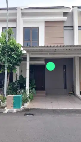 DIJUAL RUMAH STRATEGIS DI CLUSTER SUMMARECON BEKASI