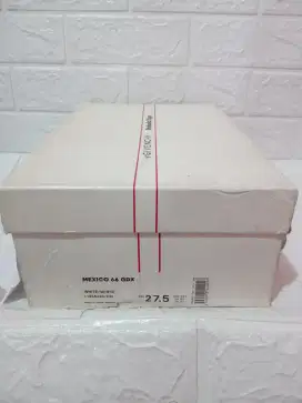 0nitsuka Tiger Mexico 66 GDX Givenchy  Triple white size 43,5 (27,5cm)