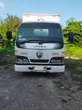 Isuzu Elf Euro-z (bisa nego)