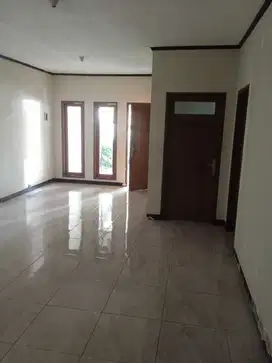 Dijual Rumah Perlu Renov Di Buah Batu Turangga Bandung