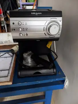 Mesin kopi otomatis