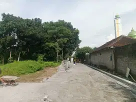 Tanah Samping Jl.Raya LPMP Tirtomartani Kalasan Jogja