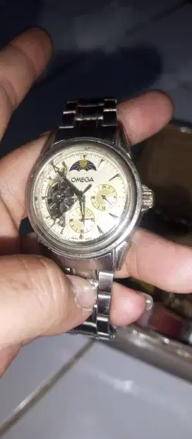Jam tangan omega automatic