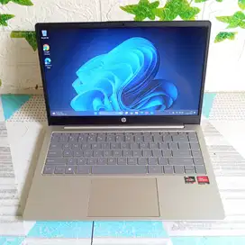 HP Laptop 14 AMD Ryzen 3 7320 8/512 Gb