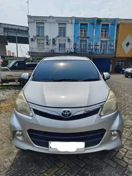 dijual toyota avanza veloz