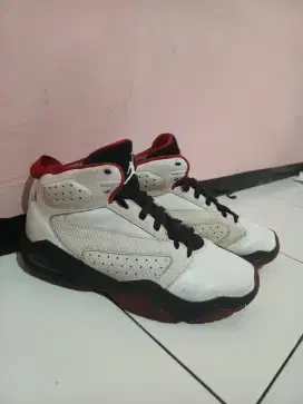 Air Jordan Lift off white gym red size 41 (26cm)