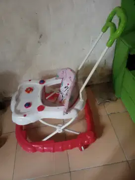 Baby Walker ,ada dorongannya