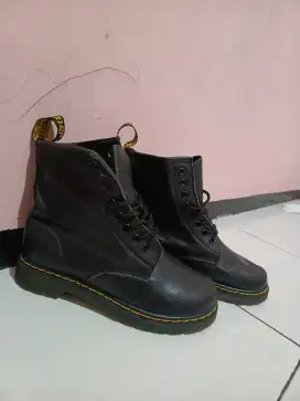 Dr Martens Nappa Leather Lace up size 35 fit to 36 (22,5cm)