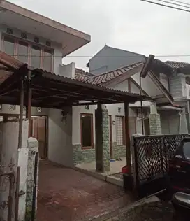 Rumah Siap Huni Area Arcamanik Lingkungan Nyaman