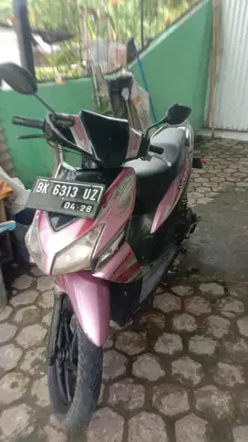 Sepeda Motor Vario 2007, warna Hitam-Pink