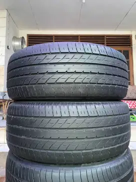 Ban Toyo Tranparth R30 235 50 r18 2Pcs