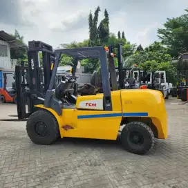 Di jual TCM 5 ton 2015 ban single siap kerja