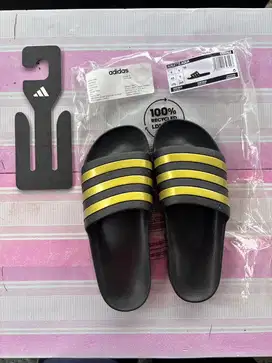Sandal dan celana Adidas original