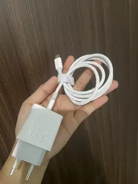 Charger iphone 15/16
