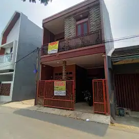 Jual Rumah 2 Lantai Paku Jaya Graha Raya