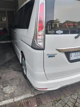 Nissan Serena 2014 Bensin