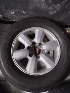 Bridgestone dueler R17