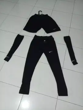 1 Set Celana Training Nike Black Untuk Training Jogging Running