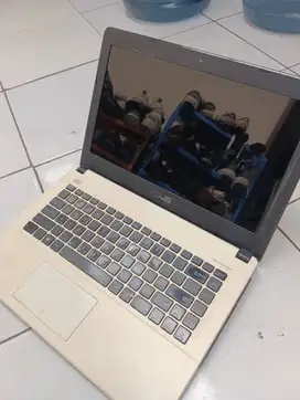 Dijual Laptop ASUS X450EA Bekas 500rb aja!