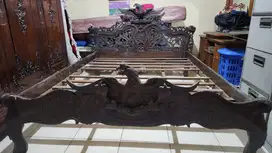 Dipan Kayu Jati Asli – Kuat, Elegan, dan Tahan Lama