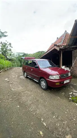 Di jual Toyota Kijang Lgx Long 2.4