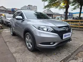 TDP Rendah Honda HR-V 1.5 S Bensin-MT 2017 Abu-Abu CWOUB