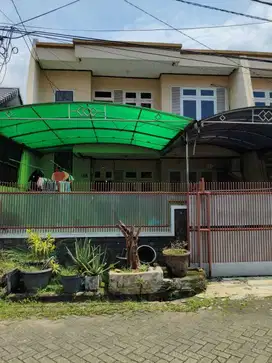 Rumah Hadap Utara Perumahan Victoria Park Residence Tangerang