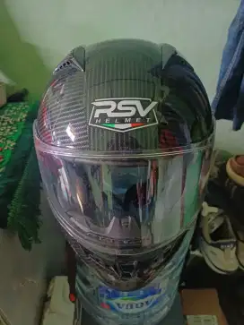 Helm RSV motif Carbon jual cepat mulus abis