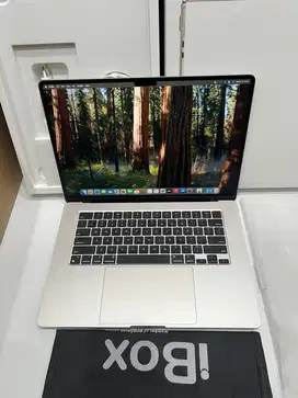 Macbook Air M3 15-iNci 8/256gb Mulus like new Garansi resmi iBox