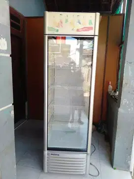 Jual cepat Showcase  Modena VM 1410 &,Kulkas  LG 1pintu