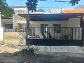 Rumah Darmo baru Barat full renovasi Plafon tinggi