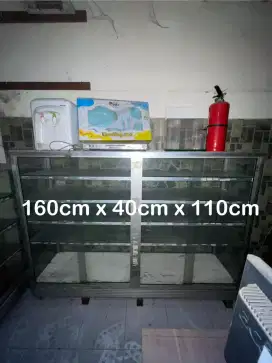 Lemari Etalase Kaca Aluminium Murah & Kokoh