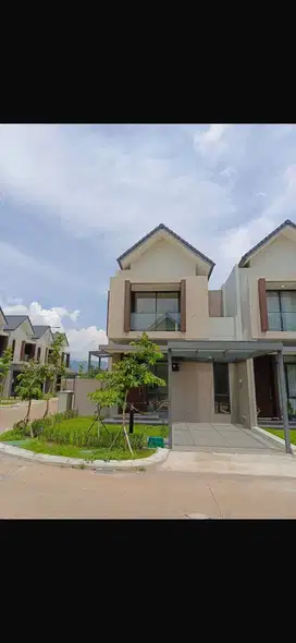 Sewa rumah baru 4 kamar podomoropark bandung