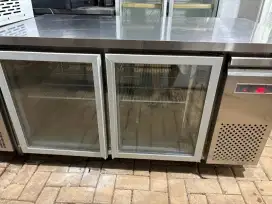 Undercounter Chiller  kaca IMAX
ukuran 150x75x85
