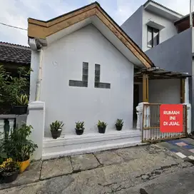 Di Jual rumah murah siap Huni di Wisma Asri 2