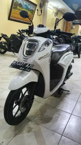 Genio CBS ISS 2021 Cantik Sekali-Odomtr 16.000 KM-plaza motor