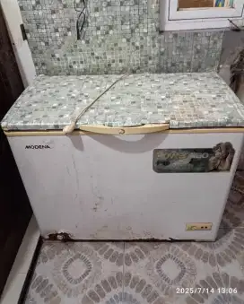 Modena chest freezer MD 20 kapasitas 200L