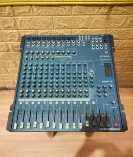 Mixer Yamaha 16 ch efek mati