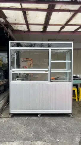 Dijual etalase aluminium kaca gerobak dagang